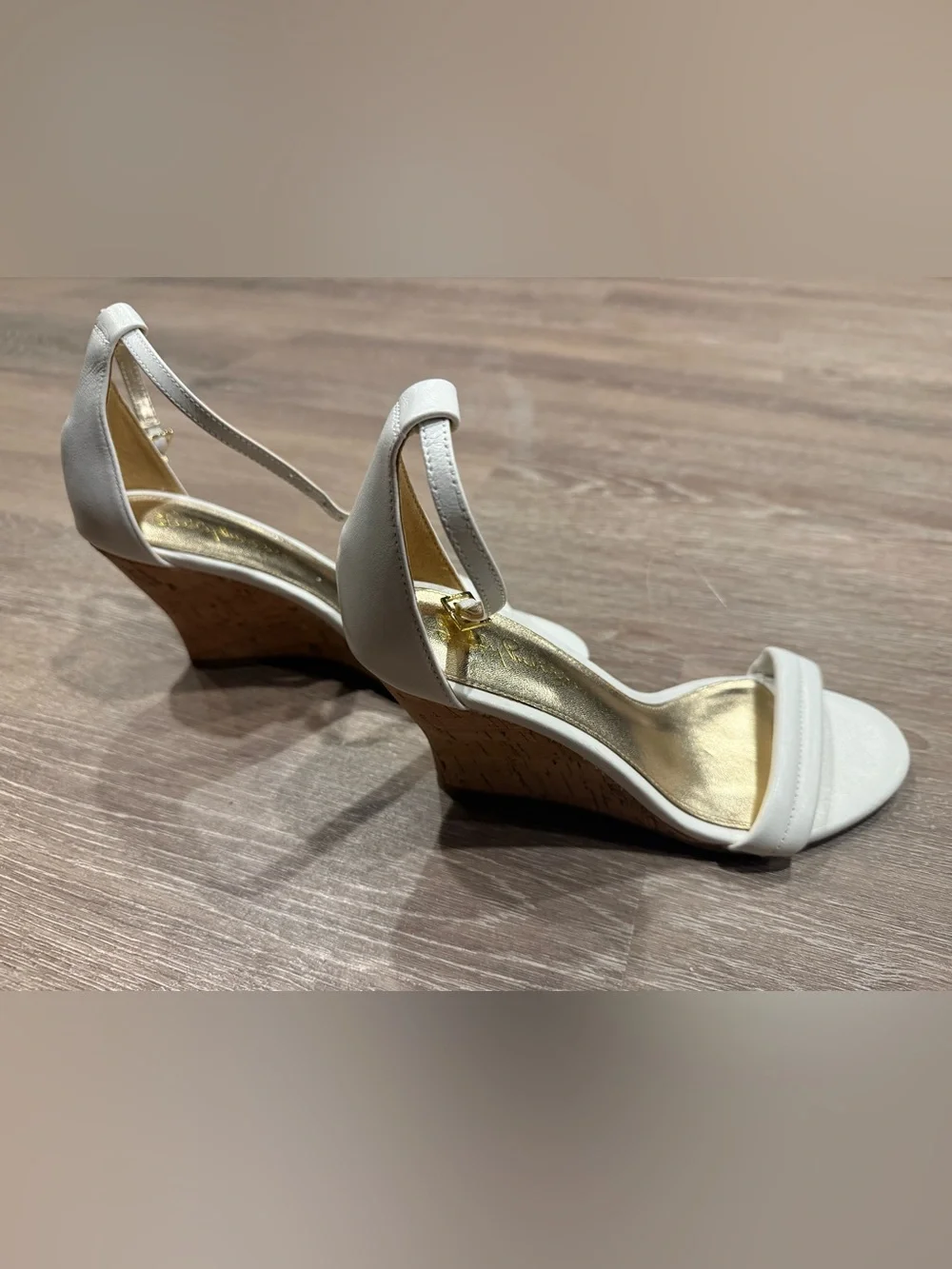 Lilly Pulitzer White Wedge Sandals with Gold Footbed
